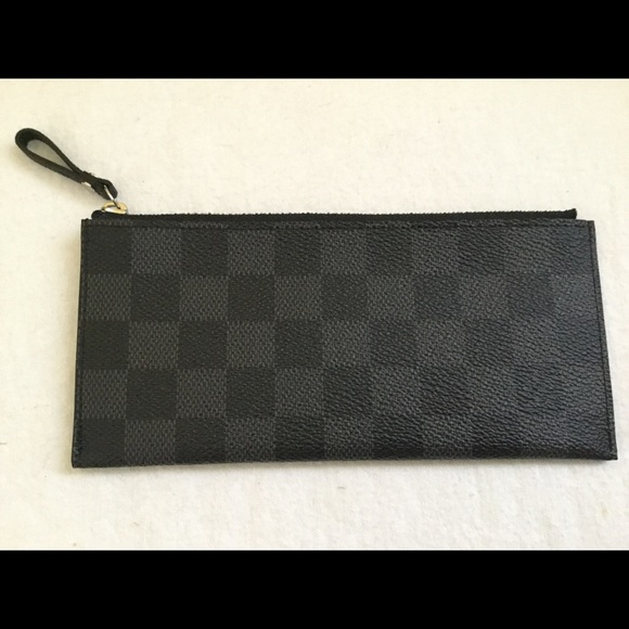 Louis Vuitton Handbags - 🎈SALE🎈Louis Vuitton Graphite Long Zip Wallet